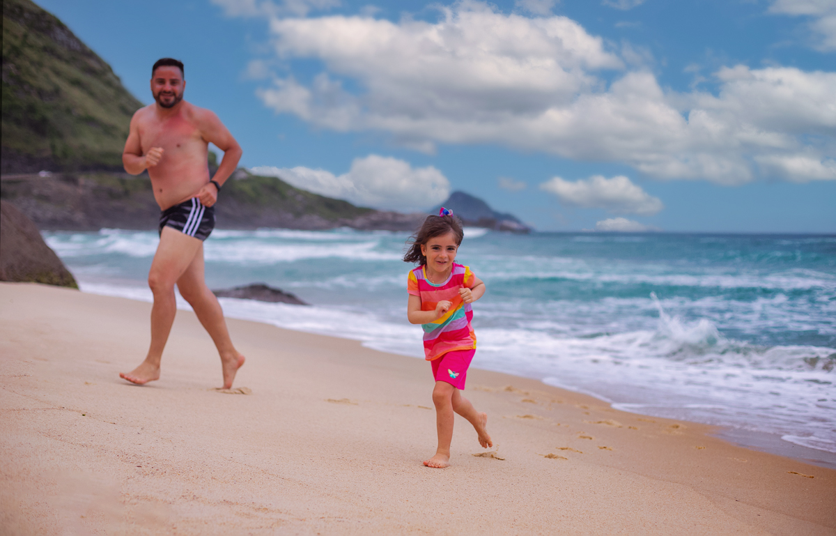 ensaio de gestante na praia-prainha-rj