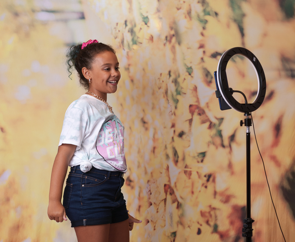 ensaio tik tok Manuela em estúdio-rj