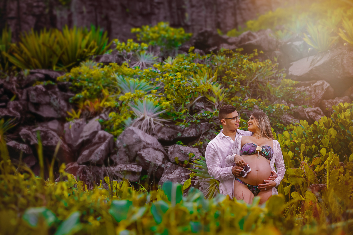 fotografia de gestante.. ensaio externos-verde natureza