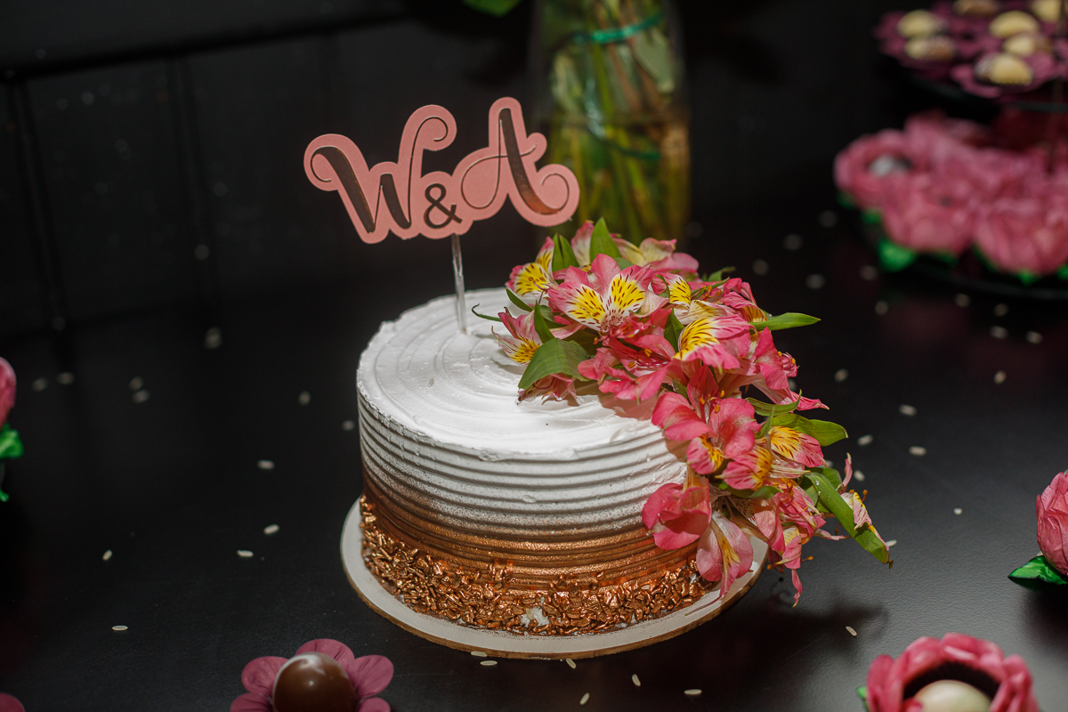 Bolo de Willyanne e Armando em casamento intimista-Mocellin RJ