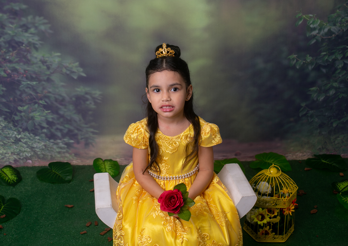 Ensaio temático/ estúdio fotográfico-infantil-Bela e a Fera