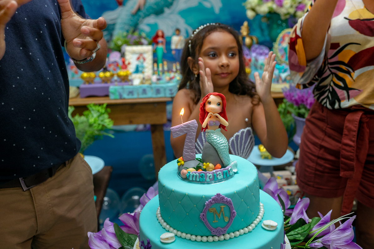 hora do parabéns-CT SUPER INFANTIL-casa de festas-tema pequena sereia-mariana faz 7 
