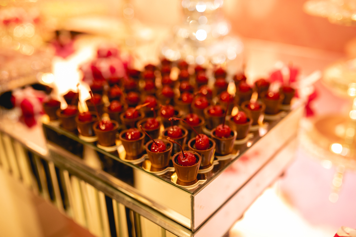 detalhe mesa-buffet-Cerimônia e Recepção: Mont Sonhos Festas e Eventos