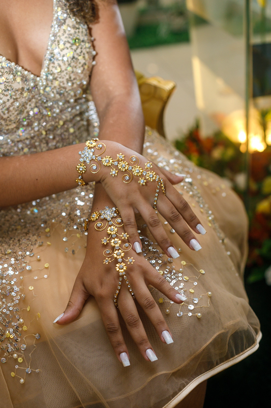 vestido dourado-festa xv anos-gabriela julião-fotografia artística-foto profissional