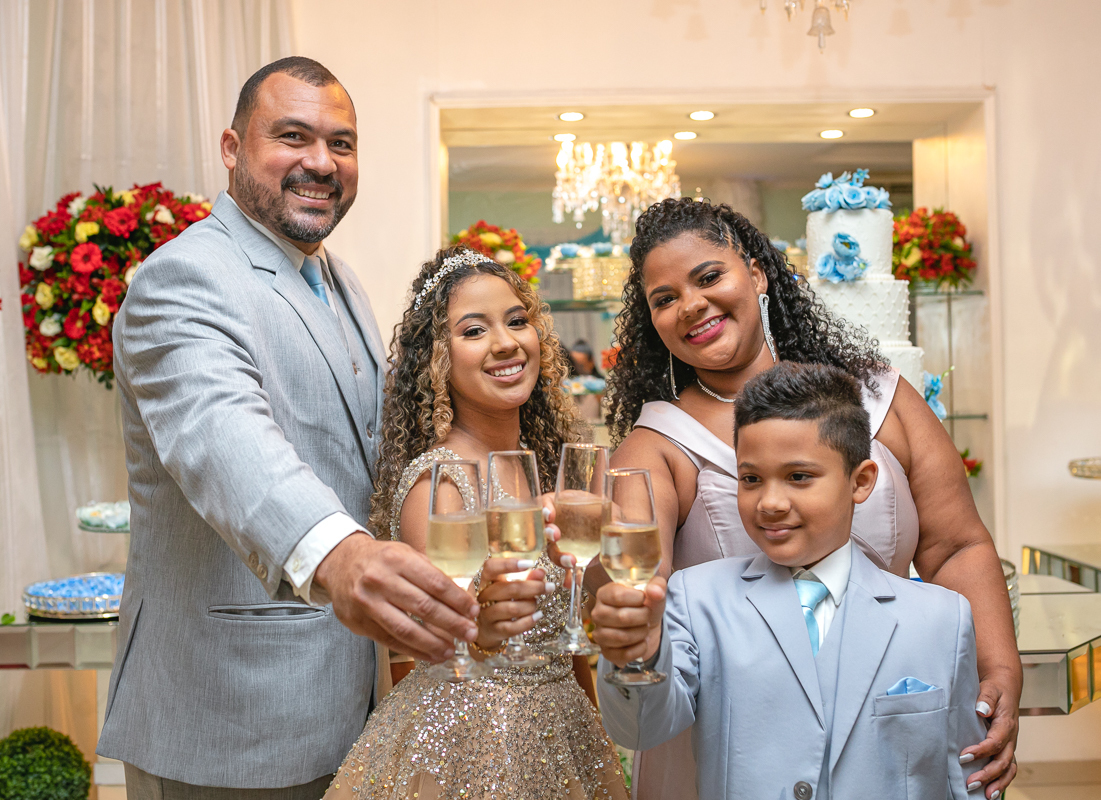 brinde cerimonial-festas 15 anos-casa paris salão de festas