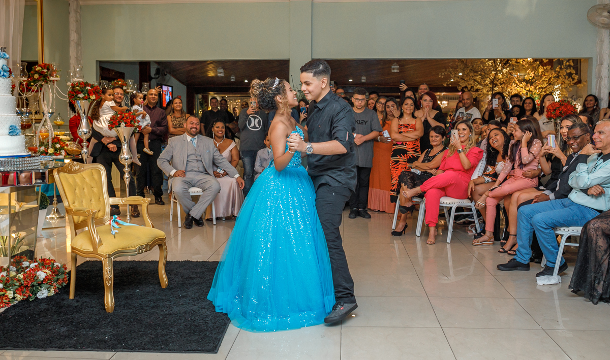 valsa festa debutante gabriela julião casa de festa paris-rua murundu-padre miguel-rj