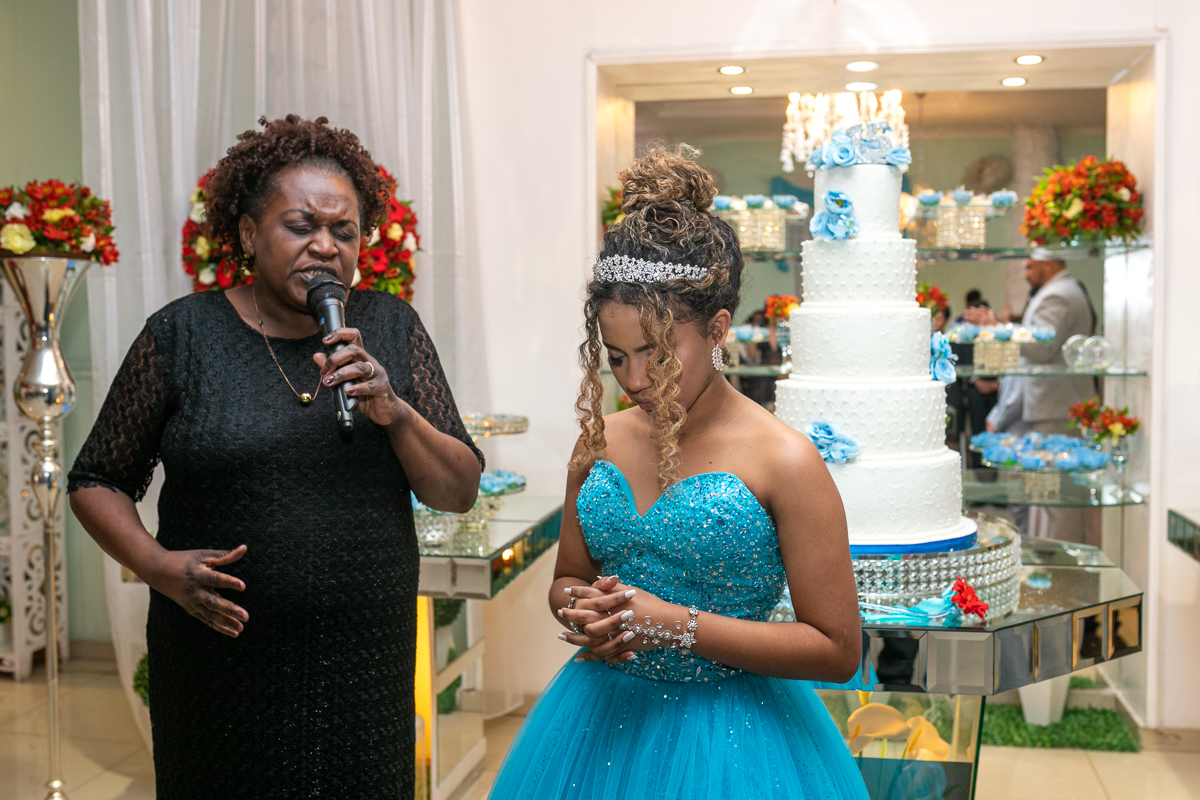 fé-cerimonial-debutante-paris casa de festa-rua murundu-padre miguwl