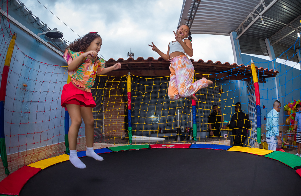 diversão festa da Gigi- 2 anos-frutaria-rj