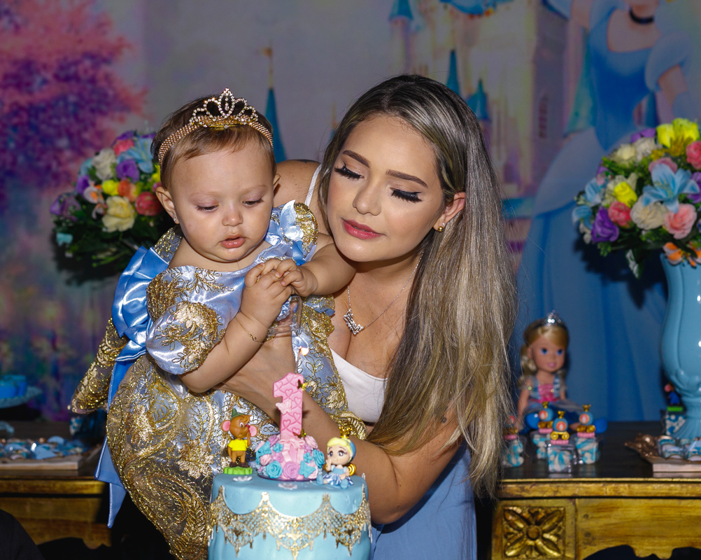 top de bolo- biscuit-festa cinderela-decoração-festa de 1 ano