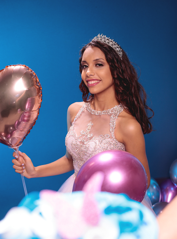 Camila Knupp em seu ensaio de debutante em eztúdio-rj