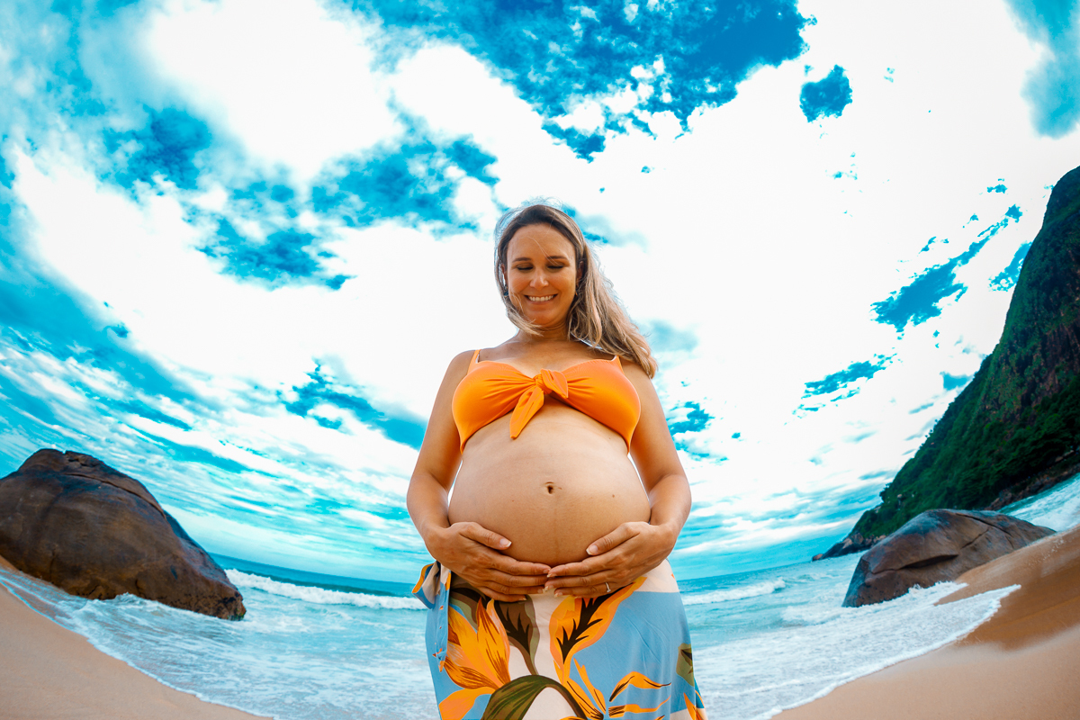 ensaio fotográfico externo de gestante praia do rio de janeiro-prainha
