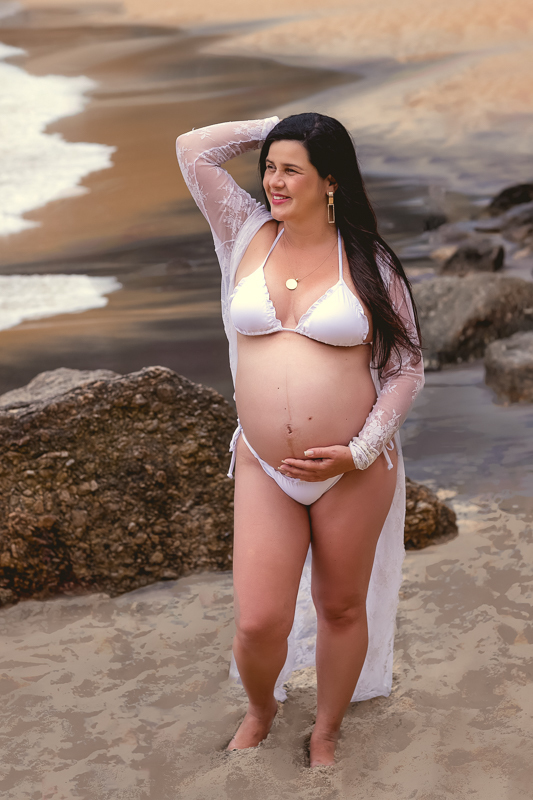 book fotográfico externo de gestante-pedras na praia vermelha-urca-rj