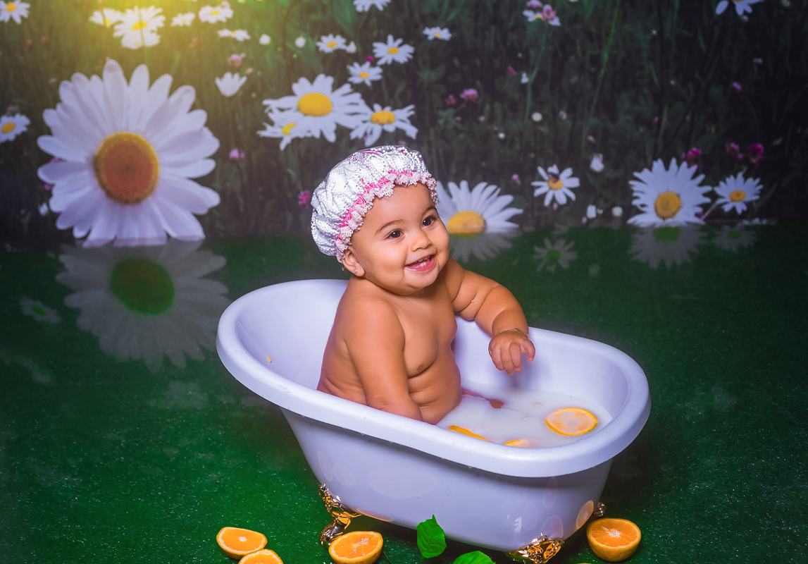 ensaio Alice 10 meses-milk na banheira com laranjas-ensaio temático