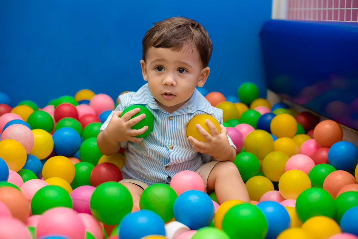 piscina de bolinhas-casa de festas uau kids-taquara