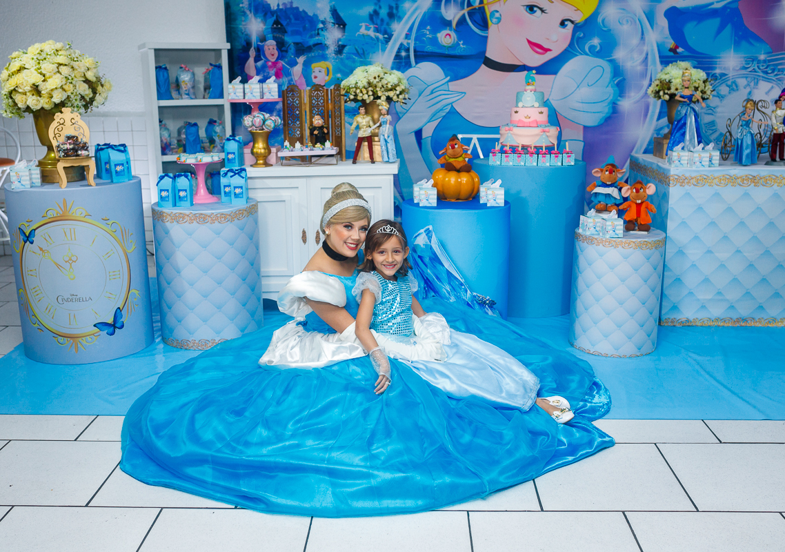 Cinderela  personagem vivo-casa de festas uau  kids-fotógrafo festas infantis