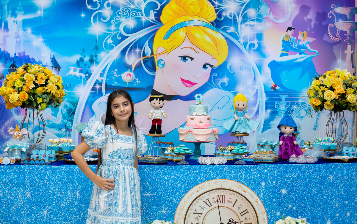 Festa 9 anos da Maria Clara-Cinderela-Casa de Festas Mundo Colorido-Taquara-rj