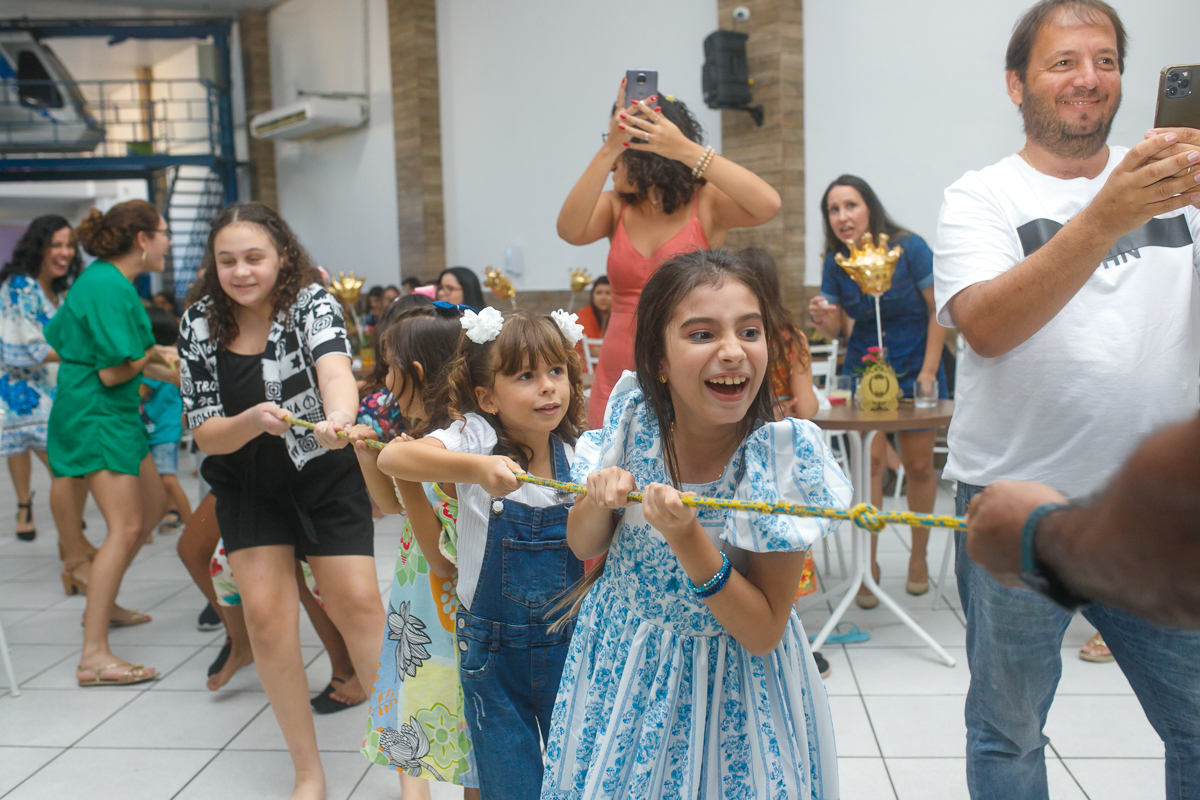 cabo de guerra-animação-tio Breno-casa de festas mundo colorido-taquara-rj
