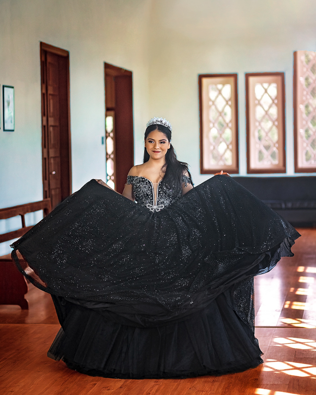 ensaio fotográfico debutante-maria luiza-castelo country-Petrópolis-vestidos-pedraria