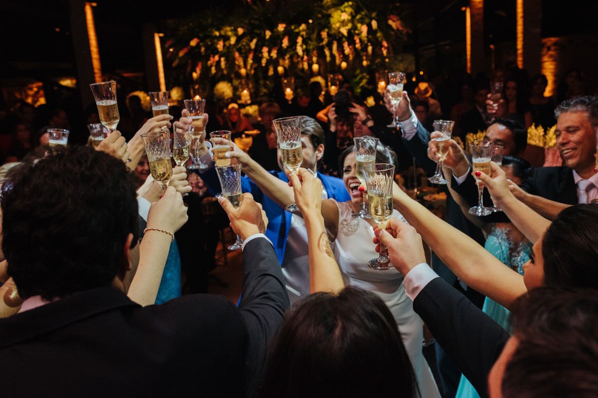 o brindo com os padrinhos