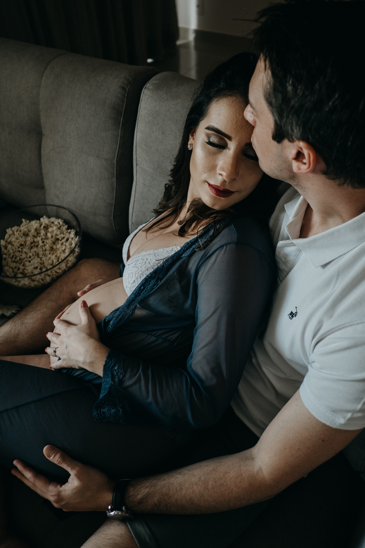 casal comendo pipoca