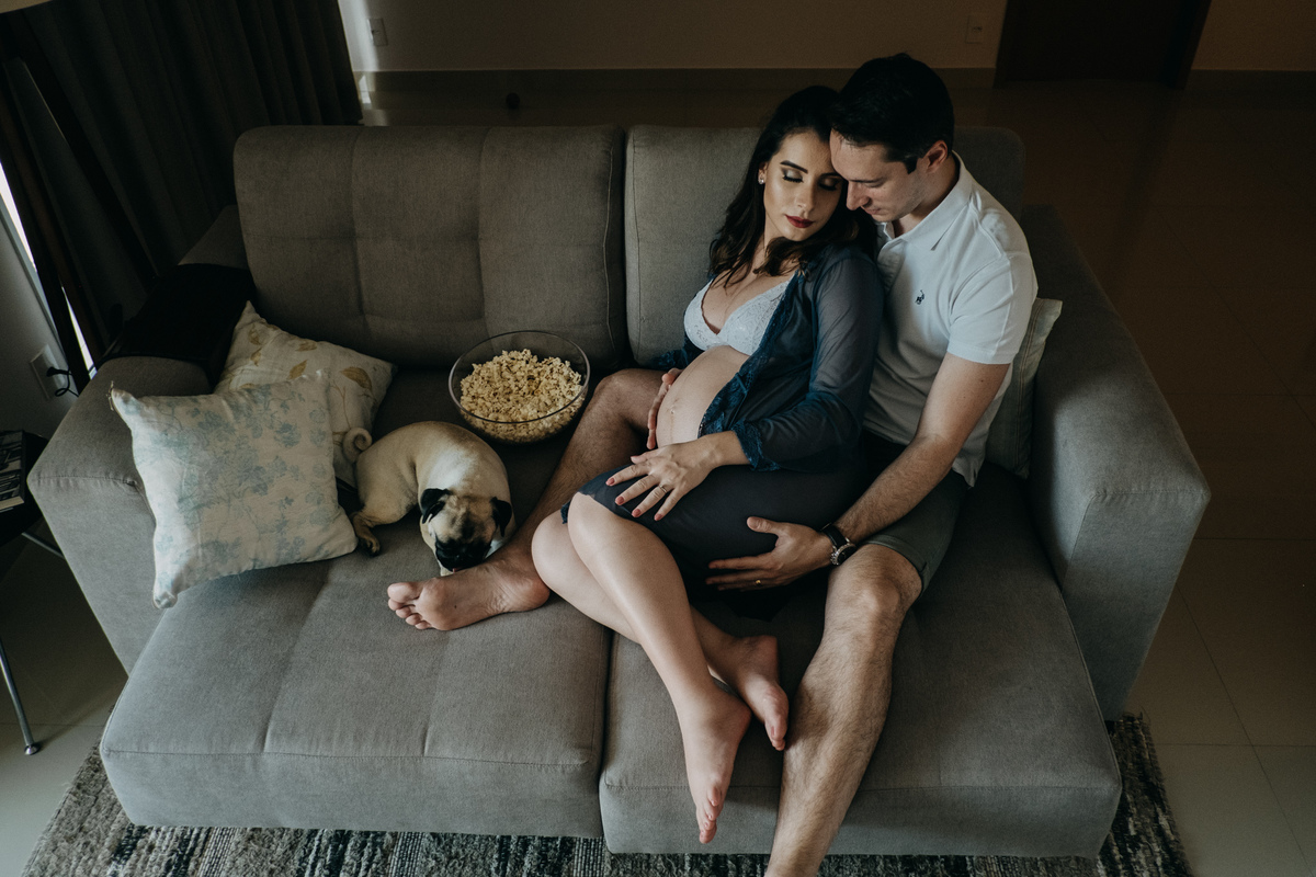 casal comendo pipoca