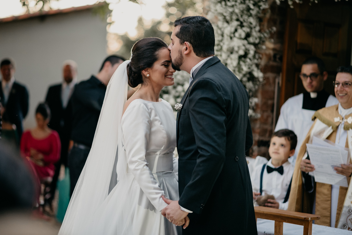 noivos no altar