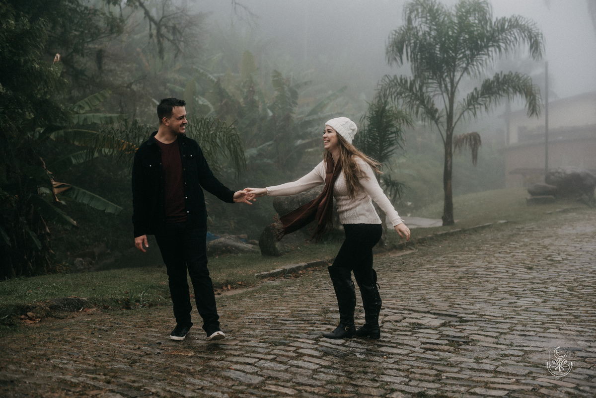 Noivos se divertindo