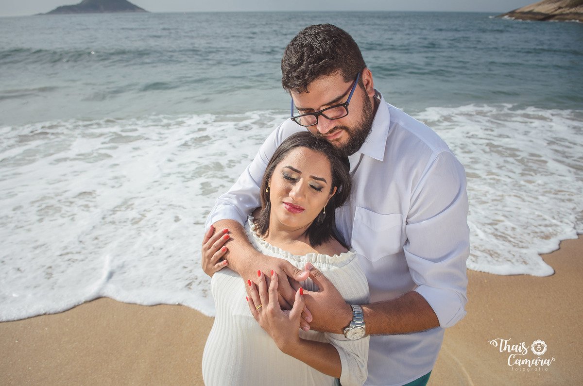 Ensaio Gestante - sessão gestante - na praia - Rio de Janeiro , RJ - Thaís Camara fotografia