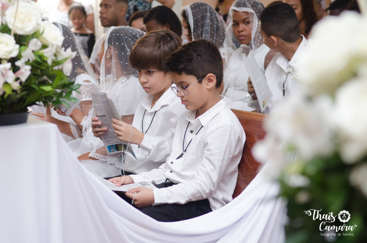 Primeira comunhão, Registro de comunhão, fotografia religiosa, fotografia cristã, primeira eucaristia, Thaís Camara, Thais Camara fotografia, Rio de Janeiro, RJ