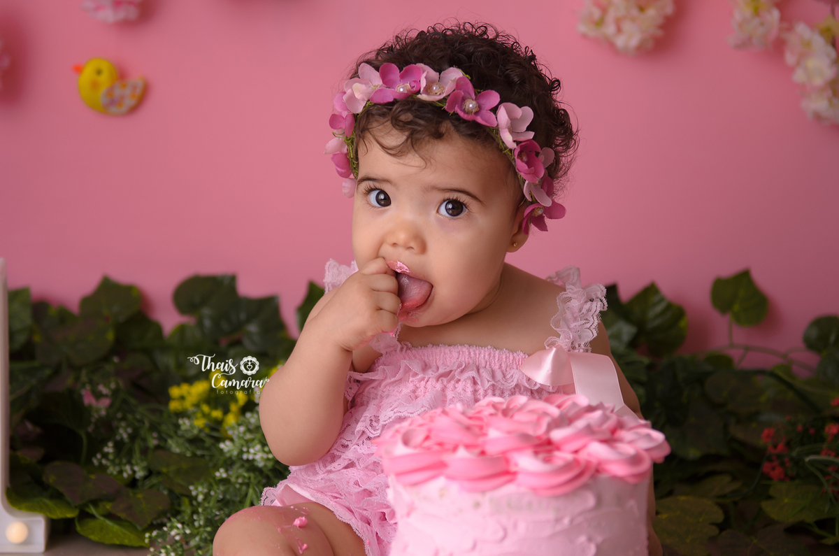 Cake Smash, Smash the cake, Jardim encantado, jardim de fadas, jardim de borboletas, ensaio floral, Ensaio flores, Book com bolo rj, Ensaio infantil RJ, Thais Camara, 2019