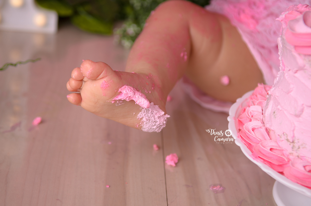 Cake Smash, Smash the cake, Jardim encantado, jardim de fadas, jardim de borboletas, ensaio floral, Ensaio flores, Book com bolo rj, Ensaio infantil RJ, Thais Camara, 2019