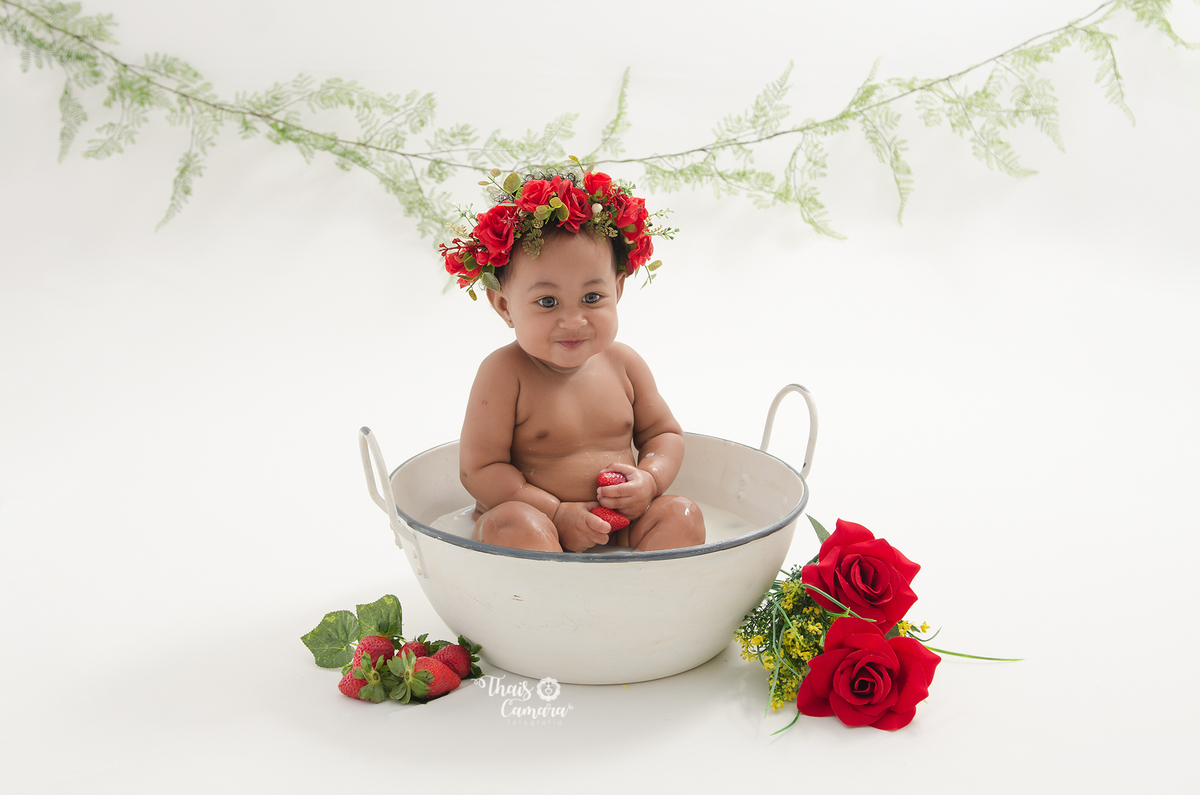 ensaio menina, banho de leite, acompanhamento trimestral, acompanhamento mensal, foto mensal, book mensal, book infantil, ensaio frutinhas menino, ensaio frutinhas, book frutinhas, baby milkbath, banho de leite infantil, estúdio em campo grande rj