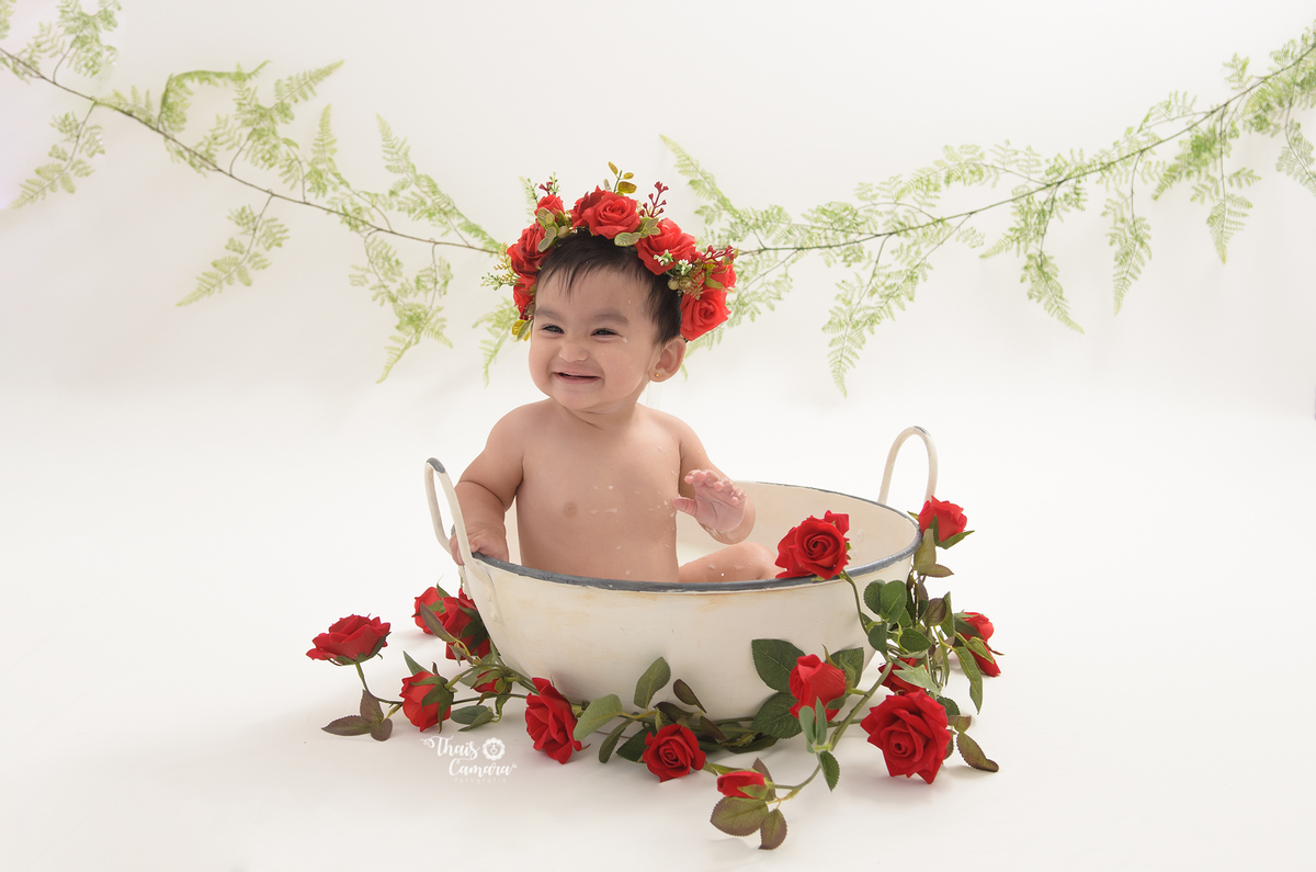 ensaio menina, banho de leite, acompanhamento trimestral, acompanhamento mensal, foto mensal, book mensal, book infantil, ensaio frutinhas menino, ensaio frutinhas, book frutinhas, baby milkbath, banho de leite infantil, estúdio em campo grande rj