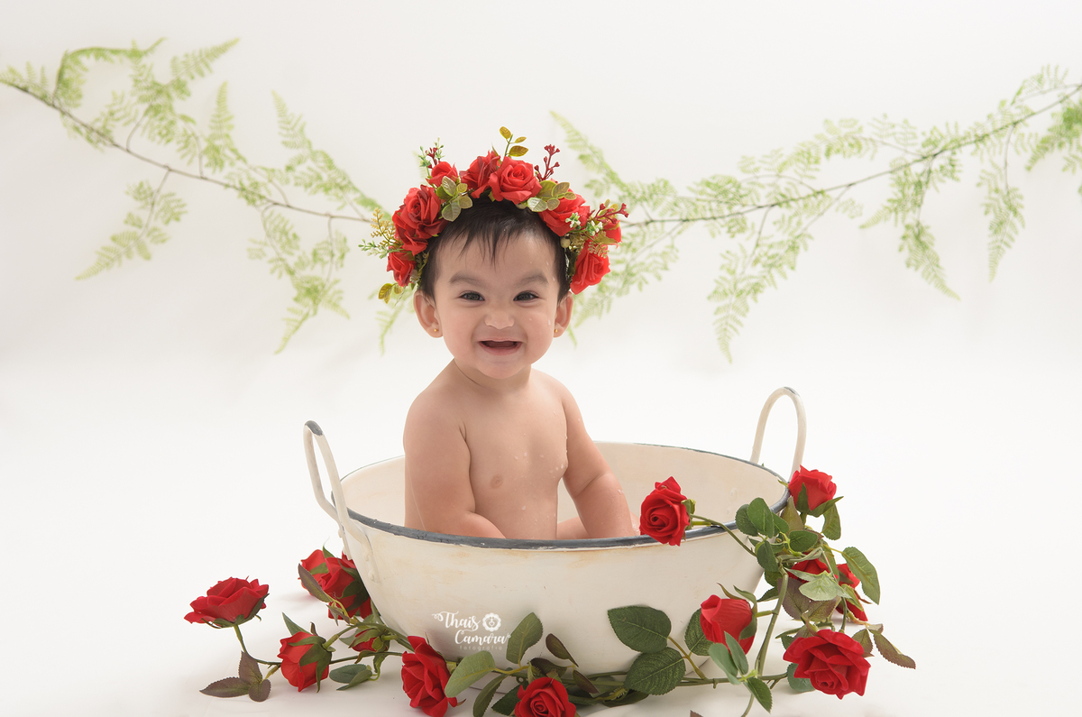 ensaio menina, banho de leite, acompanhamento trimestral, acompanhamento mensal, foto mensal, book mensal, book infantil, ensaio frutinhas menino, ensaio frutinhas, book frutinhas, baby milkbath, banho de leite infantil, estúdio em campo grande rj