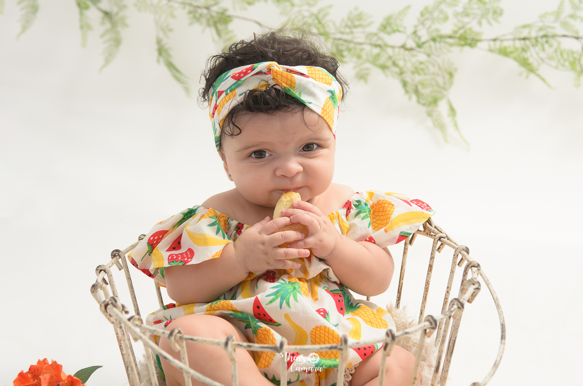 ensaio menina, banho de leite, acompanhamento trimestral, acompanhamento mensal, foto mensal, book mensal, book infantil, ensaio frutinhas menino, ensaio frutinhas, book frutinhas, baby milkbath, banho de leite infantil, estúdio em campo grande rj