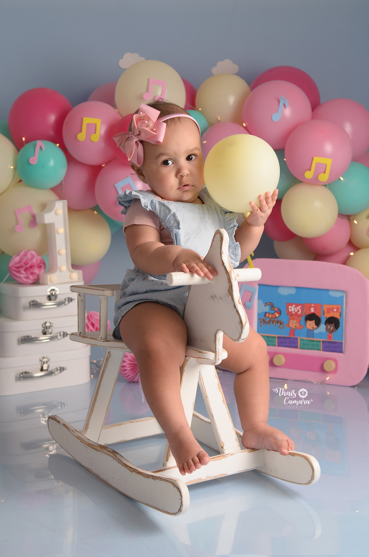 cake smash 3 palavrinhas, smash the cake, 3 palavrinhas menina, gospel cake smash, ensaio de 1 ano, ensaio com bolo, decor festa 3 palavrinhas rosa, decoração rosa, studio infantil rj