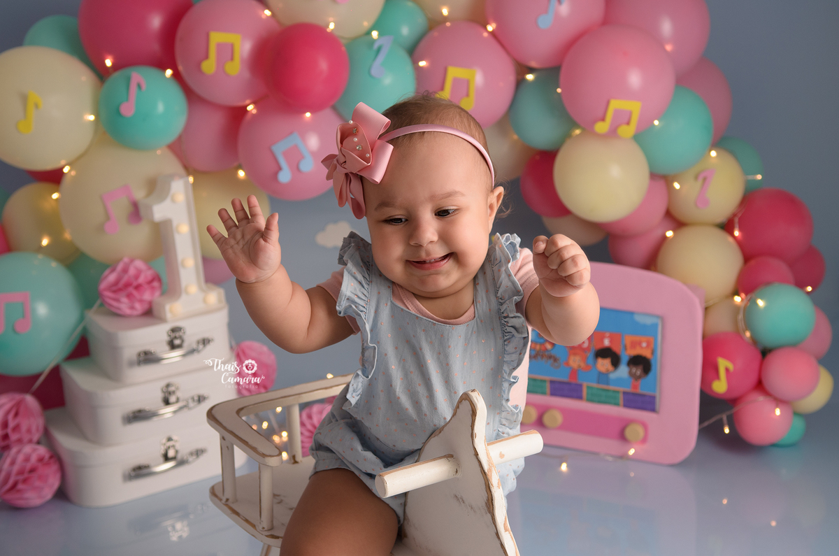 cake smash 3 palavrinhas, smash the cake, 3 palavrinhas menina, gospel cake smash, ensaio de 1 ano, ensaio com bolo, decor festa 3 palavrinhas rosa, decoração rosa, studio infantil rj