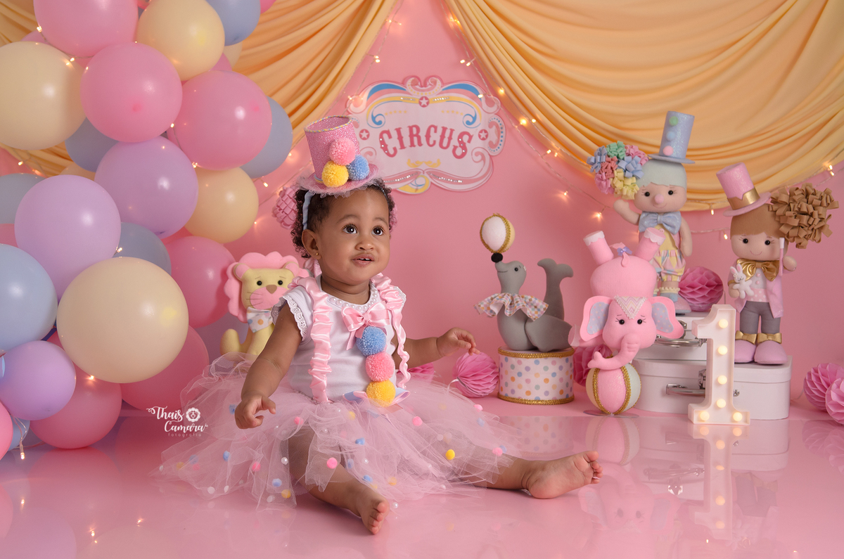 cake smash circo rosa, smash the cake, Circo menina, Pink carnivale cake smash, ensaio de 1 ano, Pink Circus, ensaio com bolo, decor festa Circo Rosa, studio infantil rj, smash the cake Campo Grande RJ