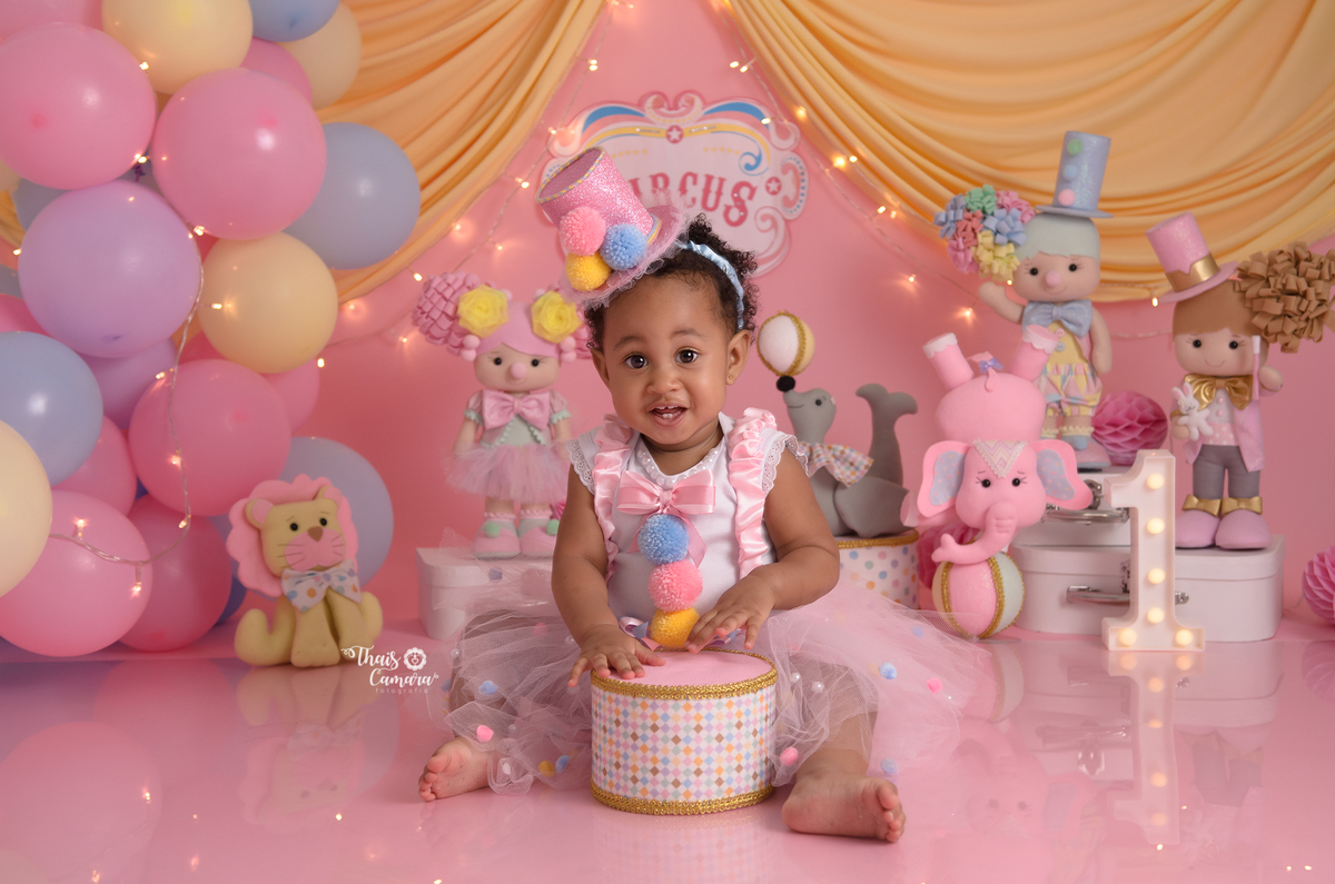 cake smash circo rosa, smash the cake, Circo menina, Pink carnivale cake smash, ensaio de 1 ano, Pink Circus, ensaio com bolo, decor festa Circo Rosa, studio infantil rj, smash the cake Campo Grande RJ