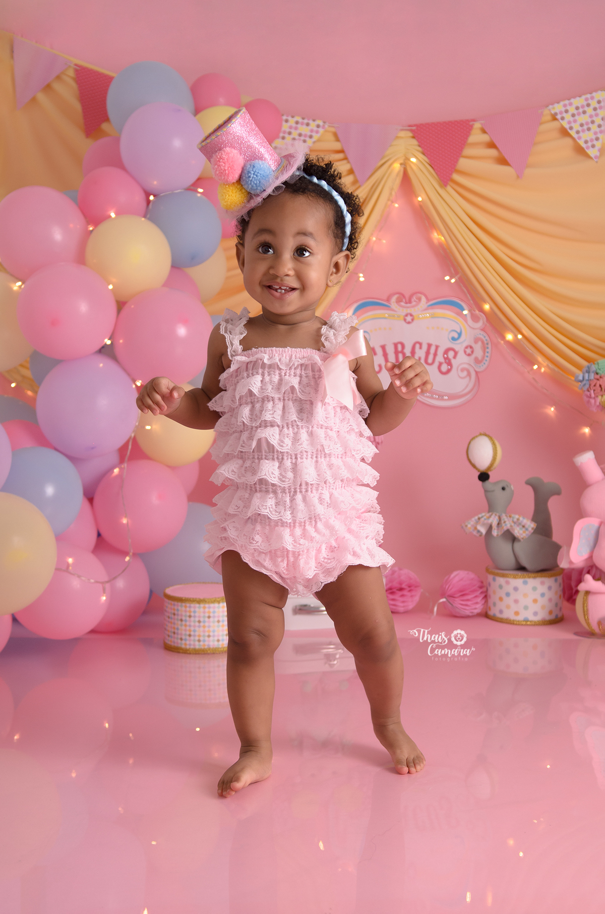 cake smash circo rosa, smash the cake, Circo menina, Pink carnivale cake smash, ensaio de 1 ano, Pink Circus, ensaio com bolo, decor festa Circo Rosa, studio infantil rj, smash the cake Campo Grande RJ