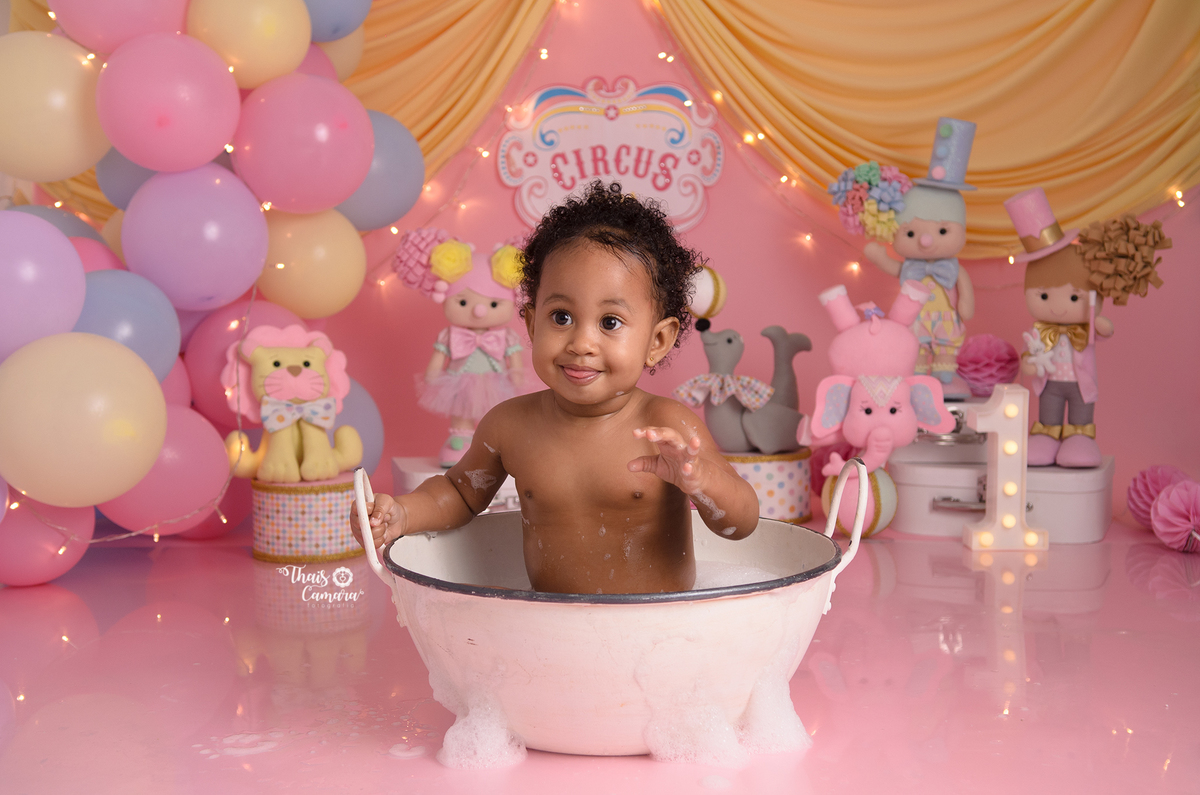 cake smash circo rosa, smash the cake, Circo menina, Pink carnivale cake smash, ensaio de 1 ano, Pink Circus, ensaio com bolo, decor festa Circo Rosa, studio infantil rj, smash the cake Campo Grande RJ
