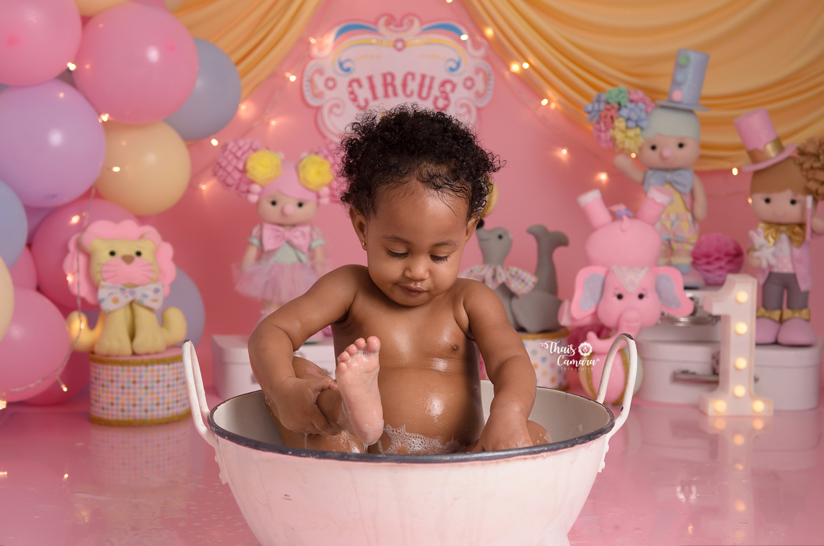 cake smash circo rosa, smash the cake, Circo menina, Pink carnivale cake smash, ensaio de 1 ano, Pink Circus, ensaio com bolo, decor festa Circo Rosa, studio infantil rj, smash the cake Campo Grande RJ