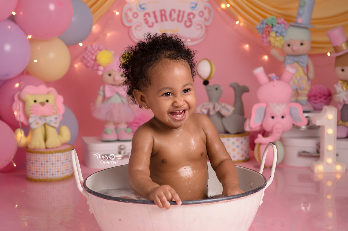cake smash circo rosa, smash the cake, Circo menina, Pink carnivale cake smash, ensaio de 1 ano, Pink Circus, ensaio com bolo, decor festa Circo Rosa, studio infantil rj, smash the cake Campo Grande RJ