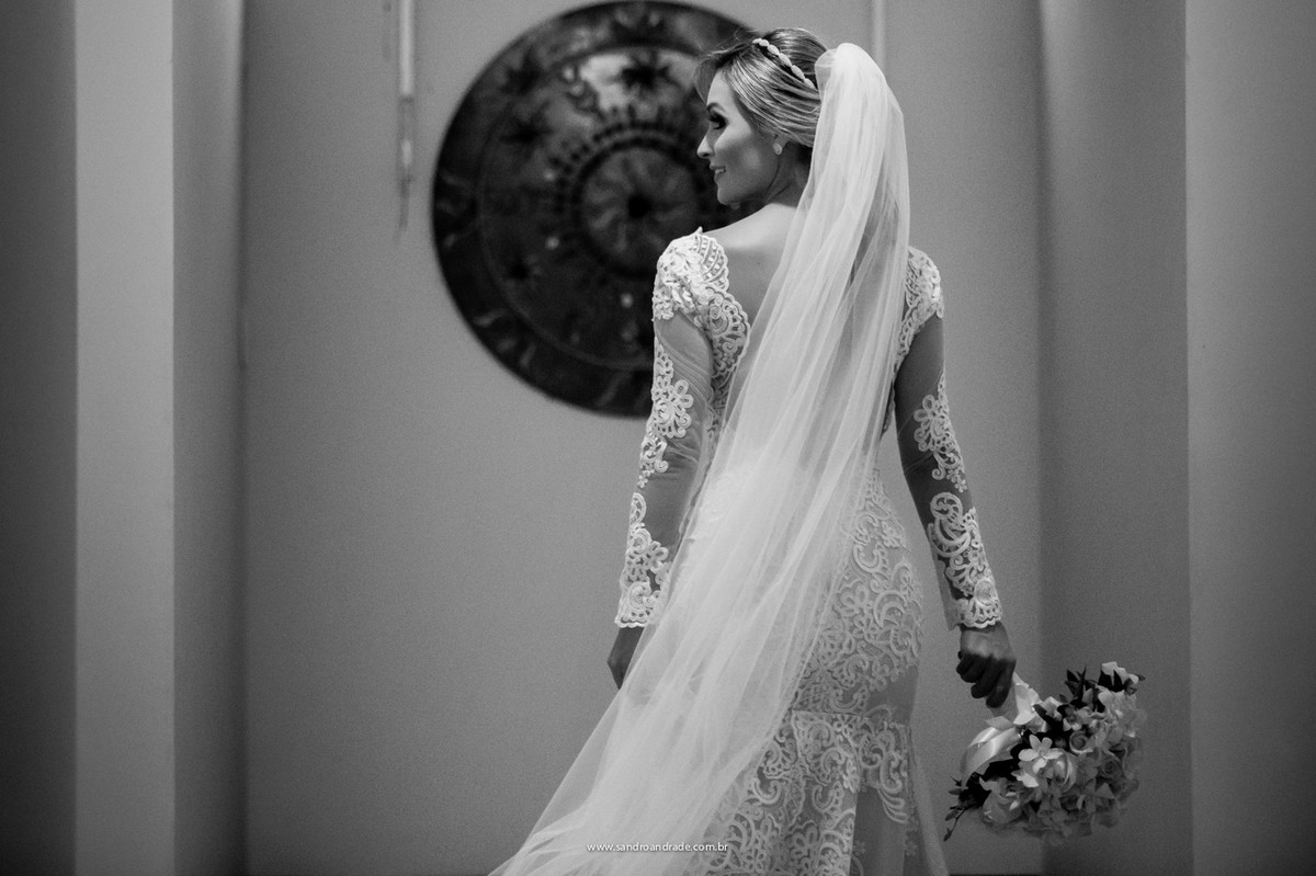 A noiva Larissa, momentos antes do seu sim.