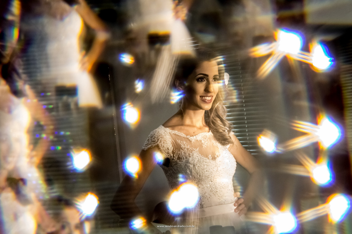 Fotografia criativa da noiva no seu making of