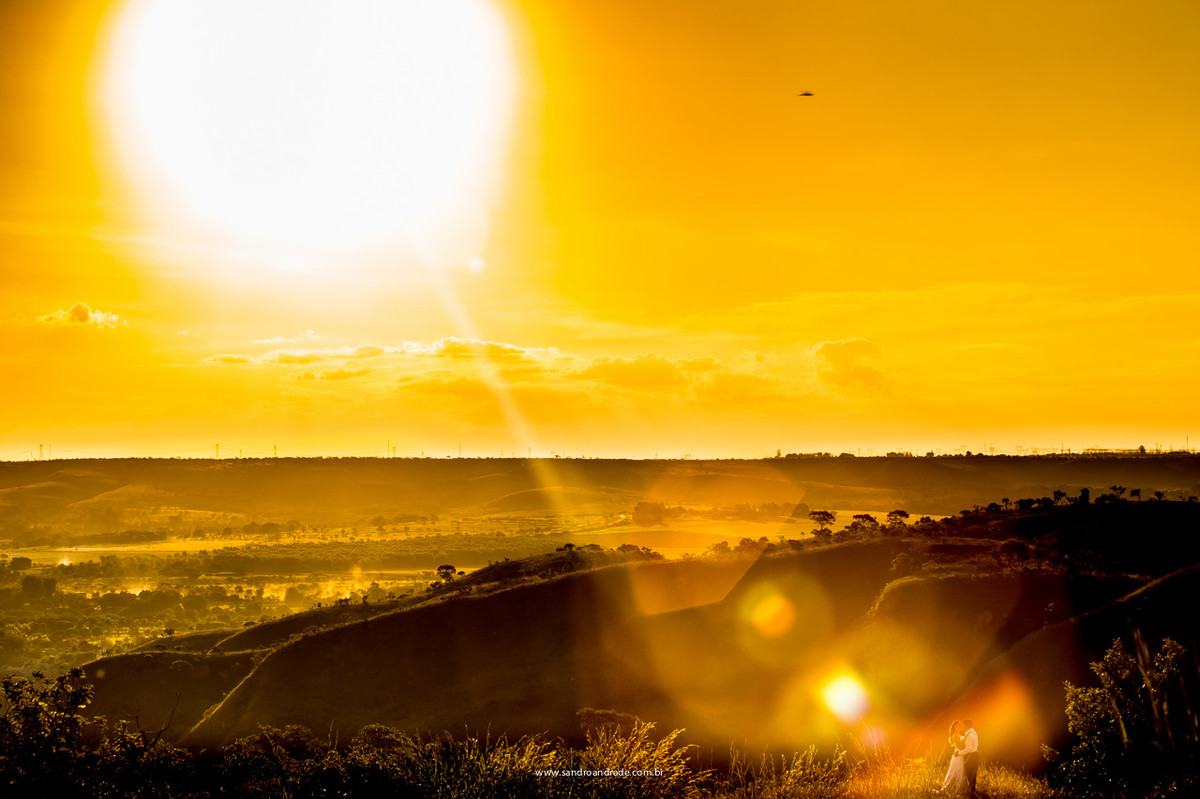 Um lindo por do sol e uma linda historia de amor