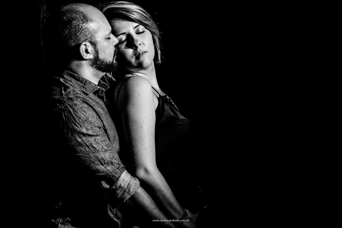 Fotografia preto e branco, linda foto de casal