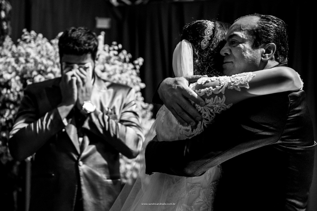 o abraço do pai da noiva