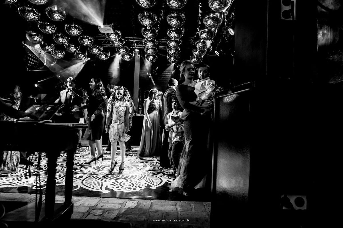 crianças na pista de dança é uma graça