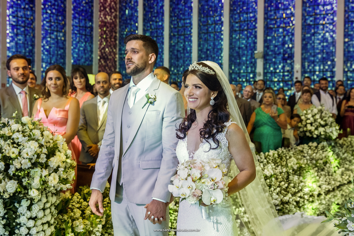 Lindos e emocionados, Luiza e Michel em uma fotografia colorida de tirar o fôlego.